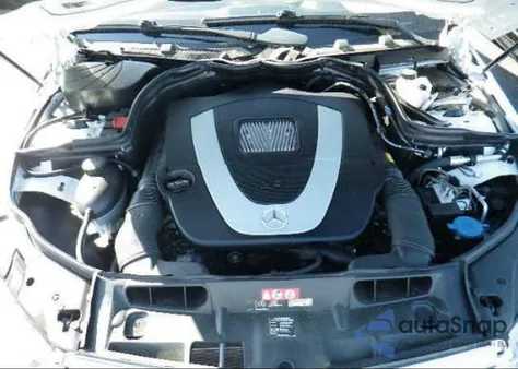 2009 Mercedes-Benz C300 из США, поврежденный, VIN WDDGF54XX9R050565